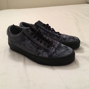 NWOT ✖️ Blue/Grey Velvet Vans